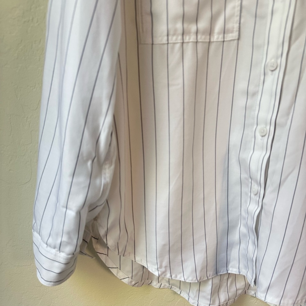 Aritzia Babaton Pinstripe Button Front Utility Shirt XS - Picture 8 of 9